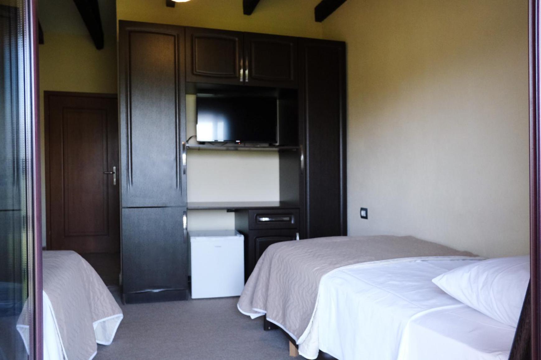 Hotel Vila Bruci Burrel Екстериор снимка
