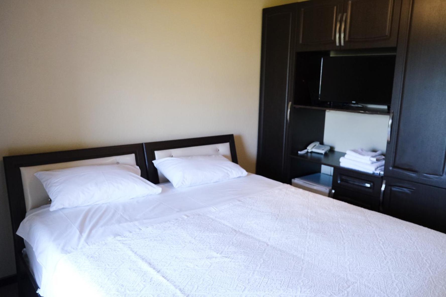 Hotel Vila Bruci Burrel Екстериор снимка
