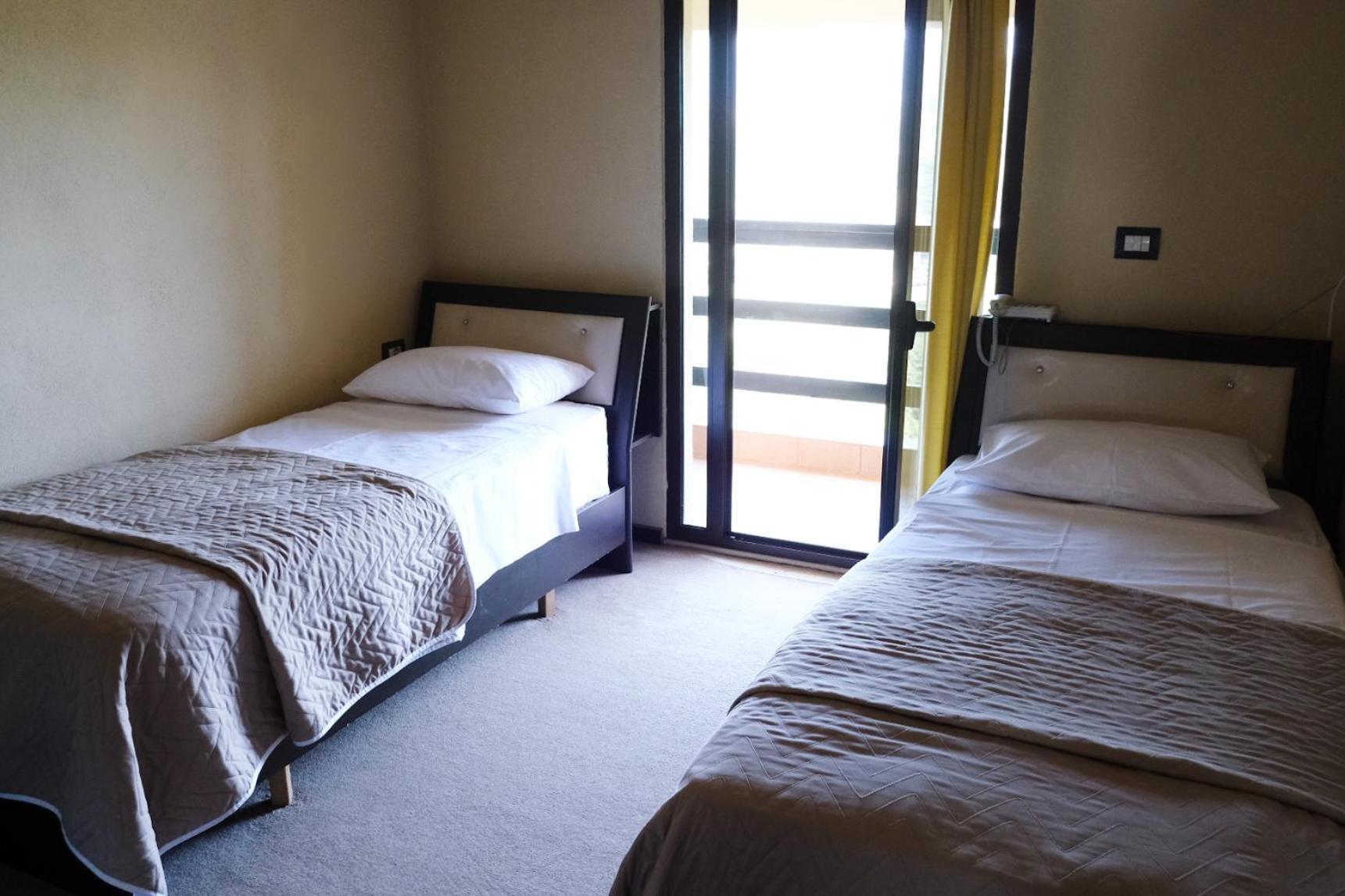 Hotel Vila Bruci Burrel Екстериор снимка